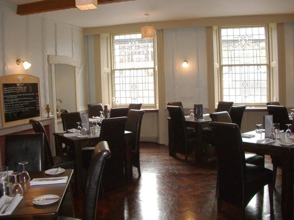 The Queens Head Hotel ロスベリー エクステリア 写真